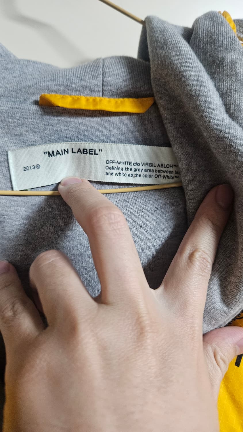 오프화이트 패딩 정품 상품이미지2