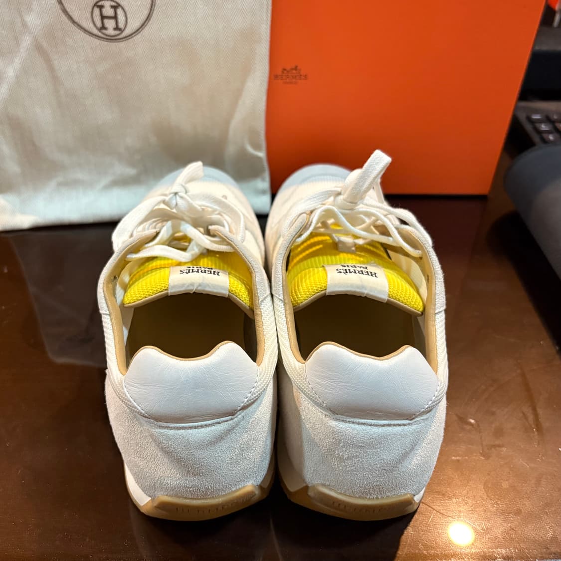 250 ] 에르메스 이스케이프 슈즈
 상품이미지3