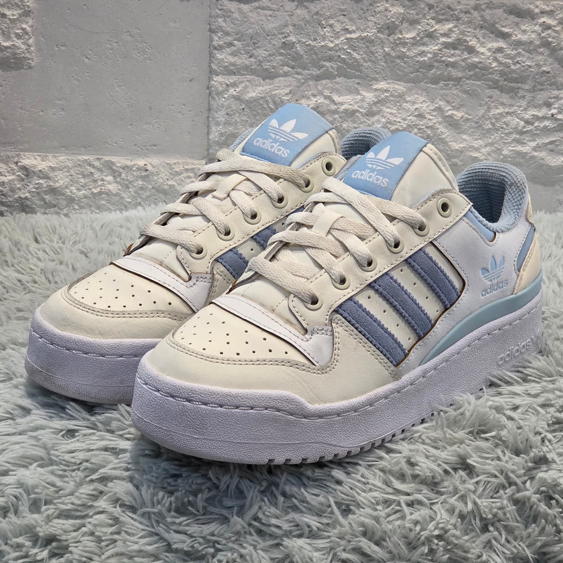 2a-8아디다스 포럼 볼드 로우 화이트 스카이블루 245mm-상태굿 상품이미지1