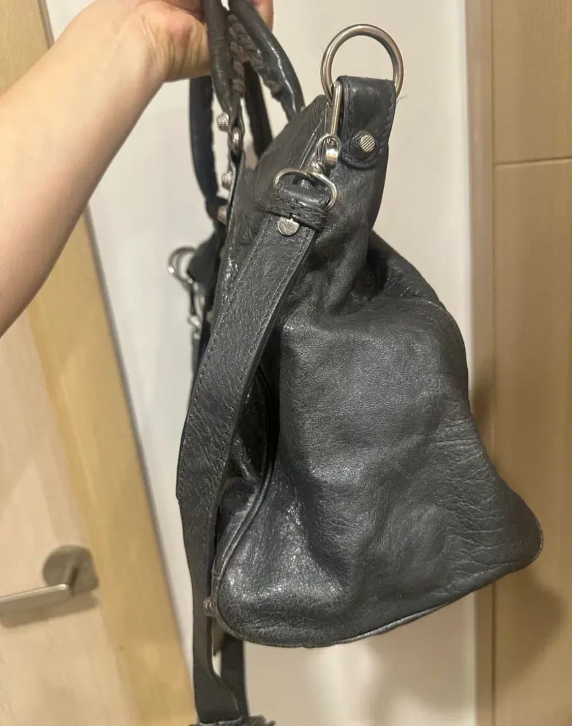 발렌시아가 모터백 상품이미지3