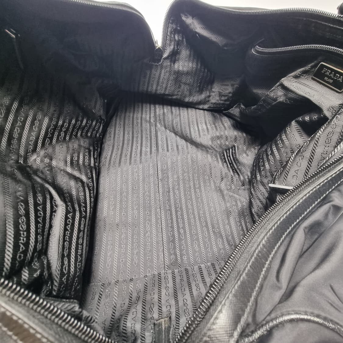 프라다 리나일론 사피아노 2WAY 더플백 보스턴백 (신형, 2VC013) 상품이미지8