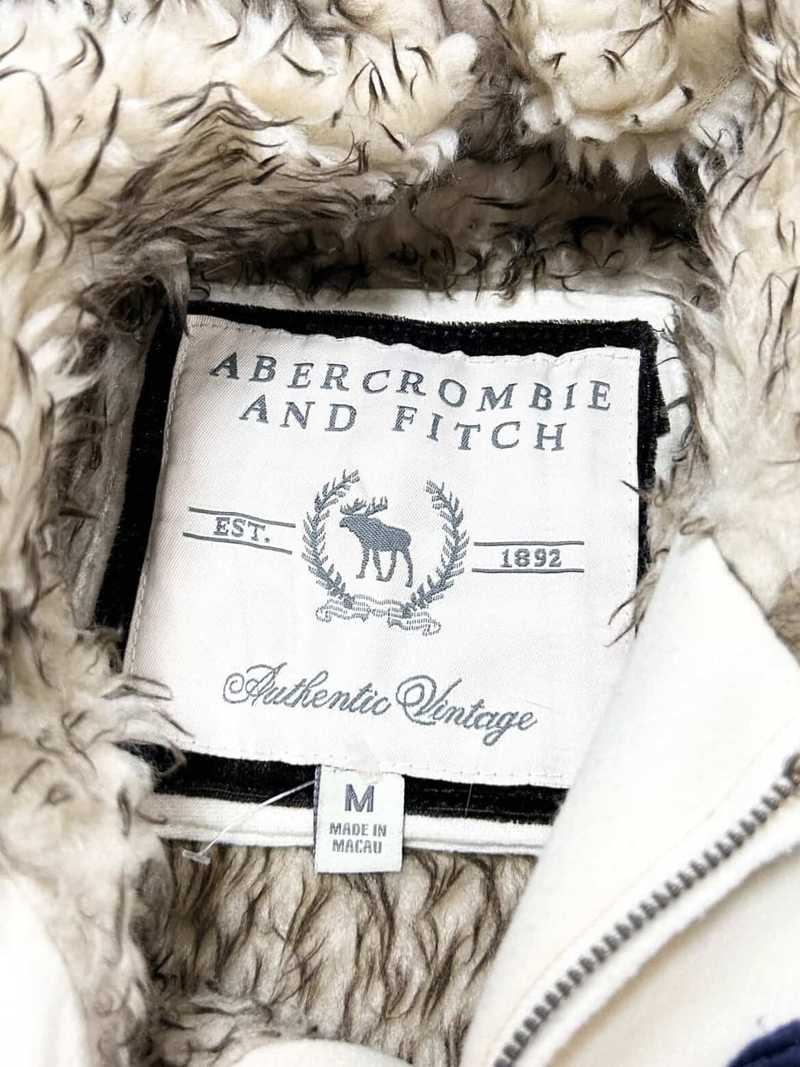 아베크롬비 크림 투웨이 울프죠 후드집업 상품이미지8