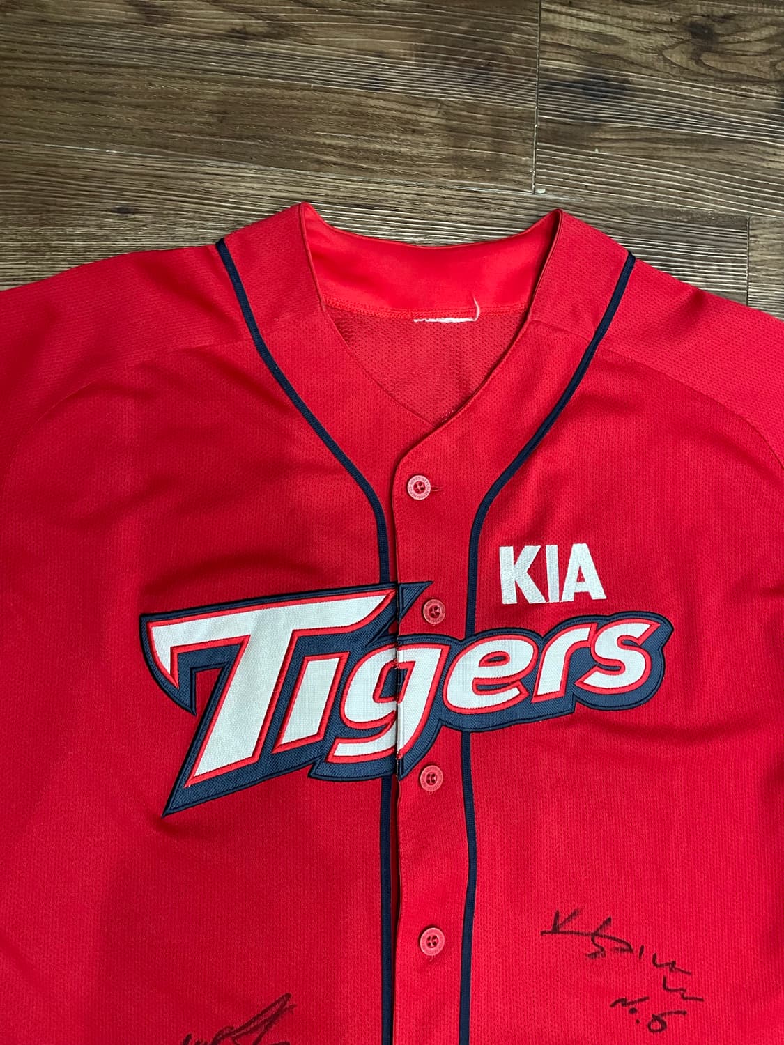 KIA 기아타이거즈 김선빈 친필사인 올드 유니폼 상품이미지2