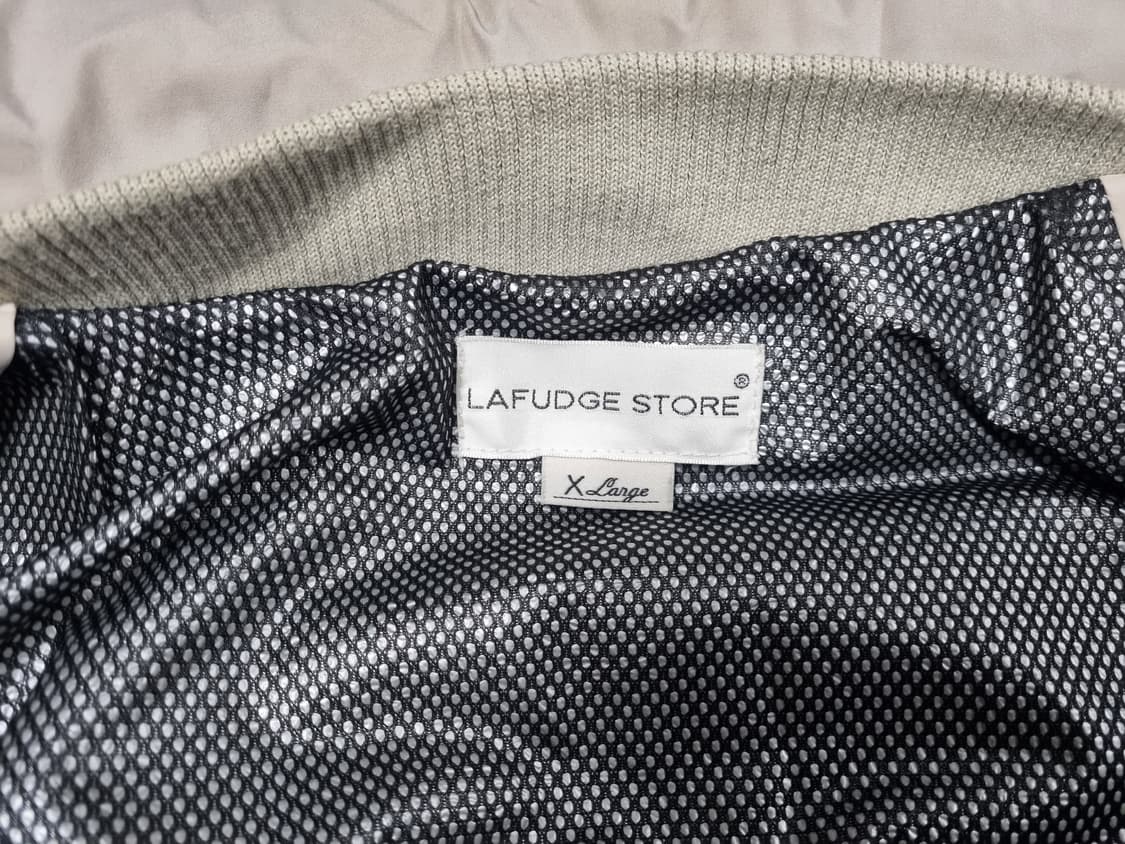 라퍼즈스토어 숏패딩 xl 상품이미지3