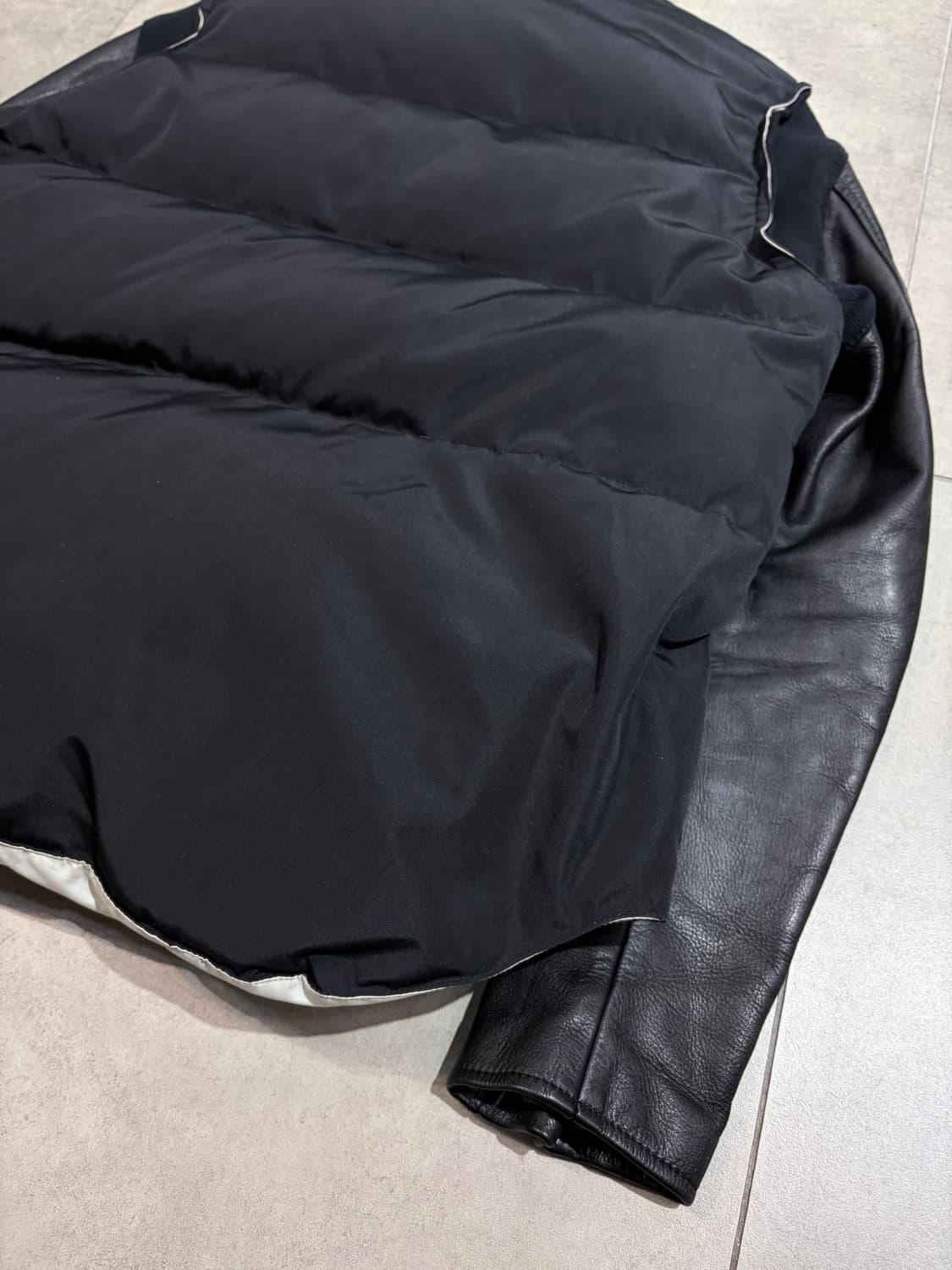 undercoverism 08fw 레더 다운 도킹 베스트 패딩 자켓 상품이미지9