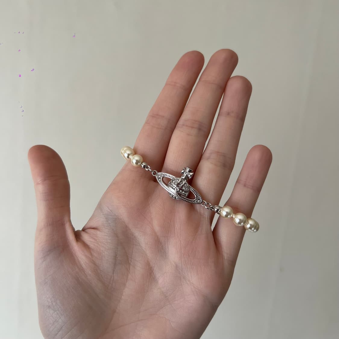 비비안웨스트우드 미니 바스릴리프 진주 팔찌 상품이미지4