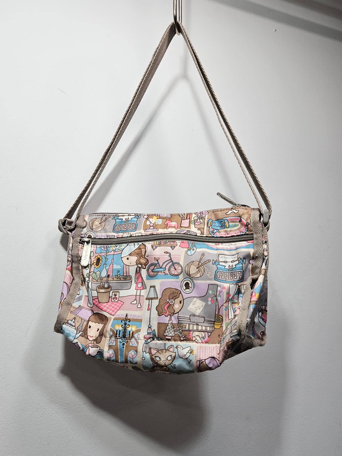 레스포삭(Lesportsac) 일러스트 프린팅 미니 숄더 겸 크로스백  상품이미지2