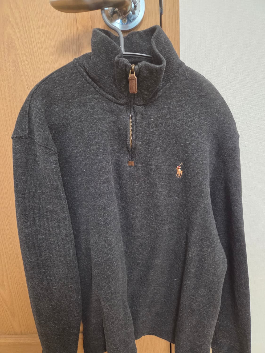 폴로 니트 집업 상품이미지1