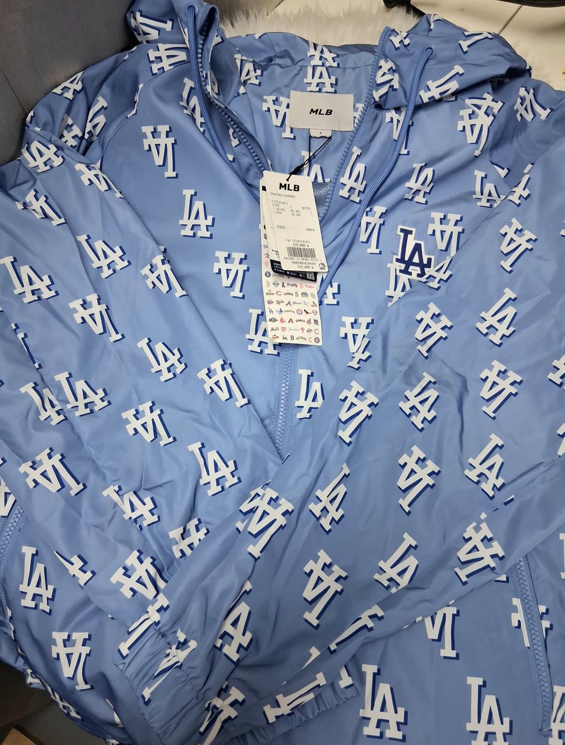 MLB LA 다저스 바람막이 L(100~105) 새제품 상품이미지3