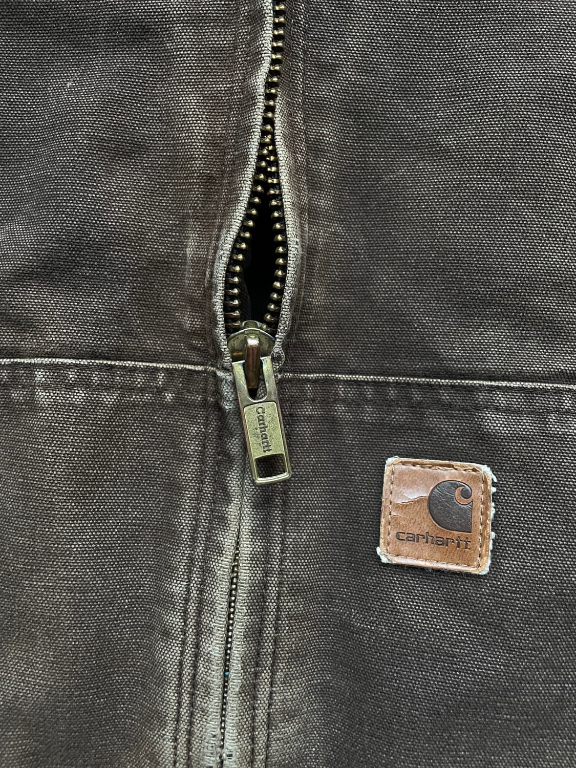 칼하트 j130 DKB 다크 브라운 액티브 자켓 샌드스톤 상품이미지3