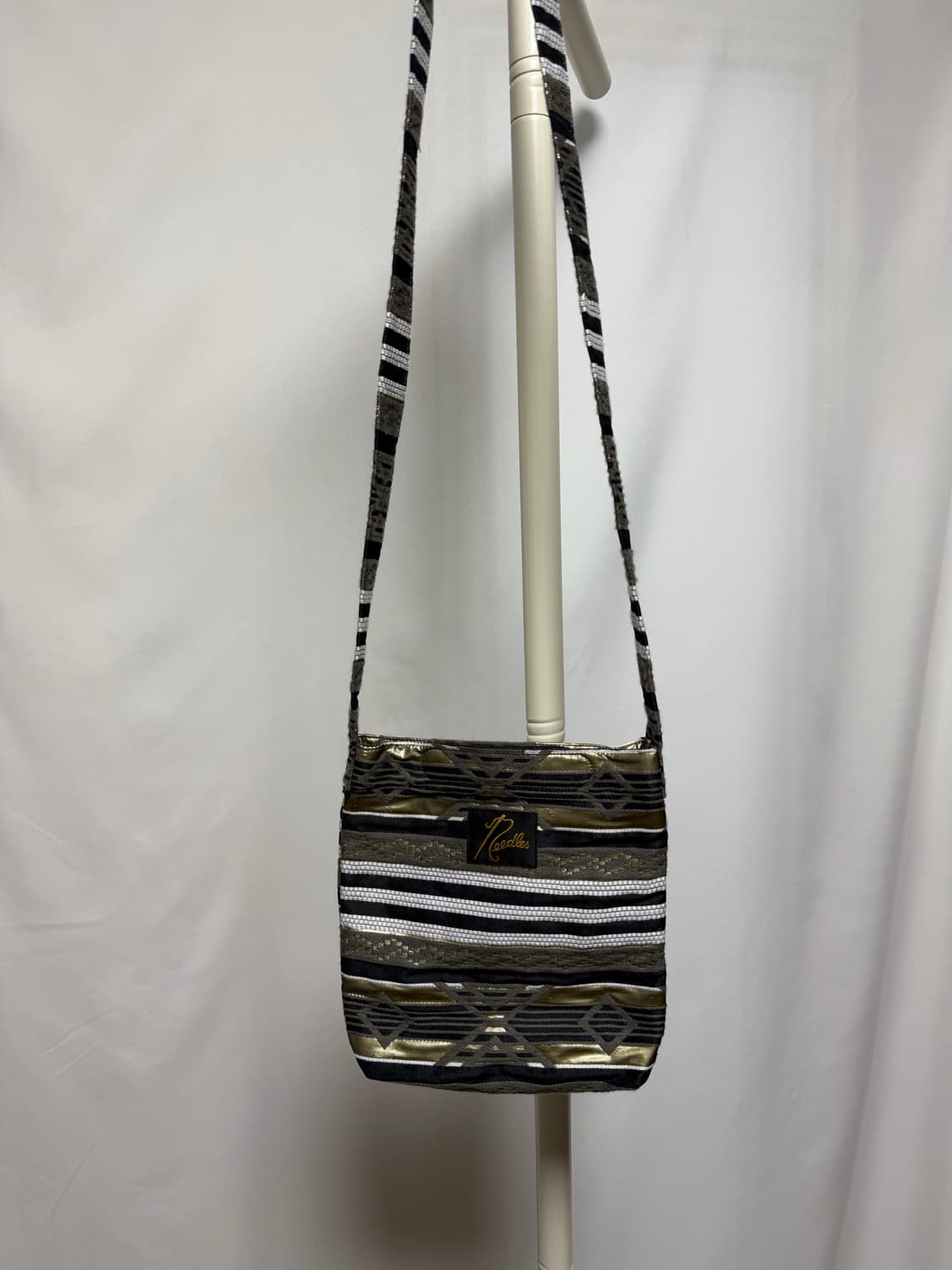 니들스 가방 상품이미지1