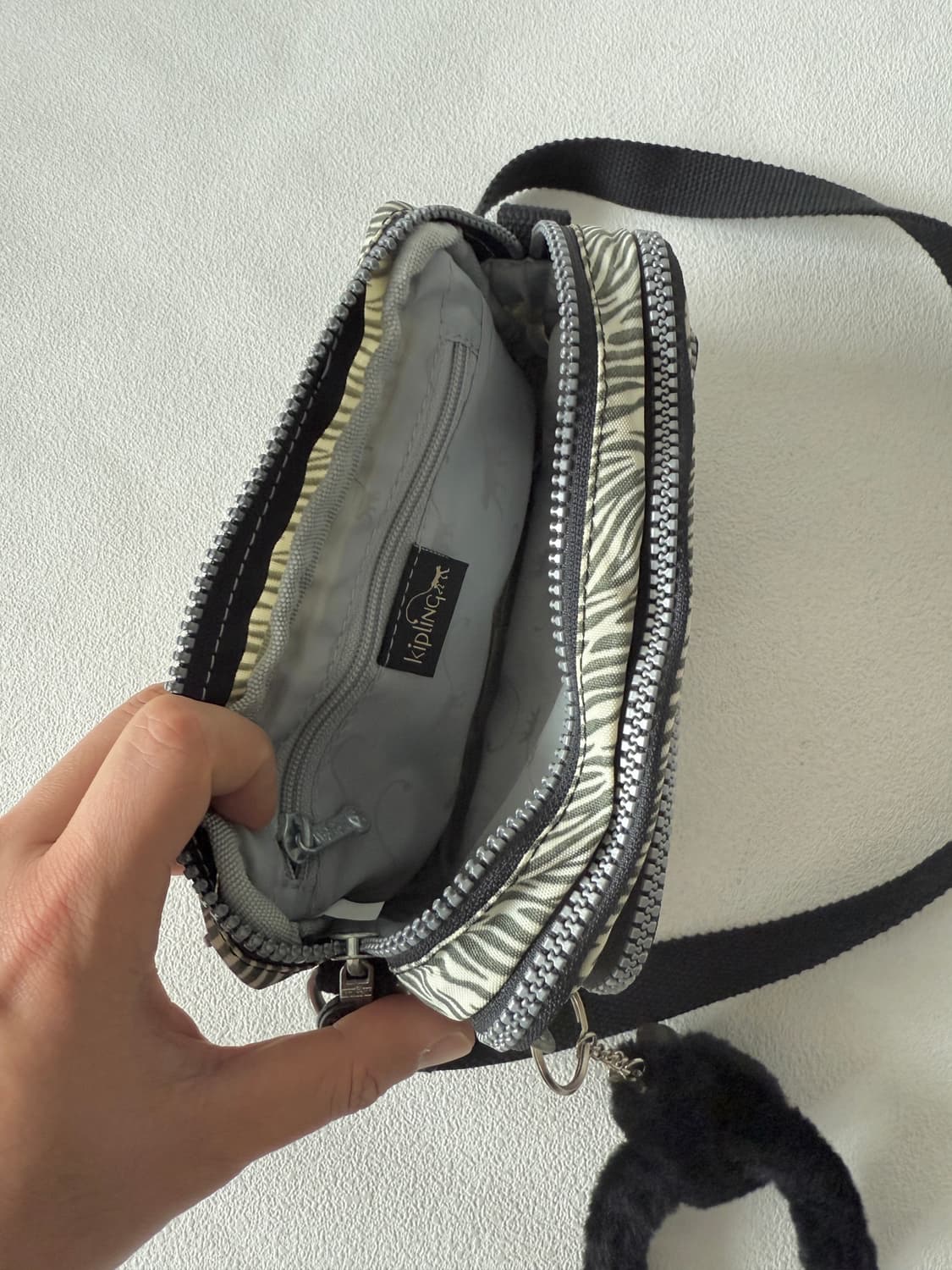 키플링(Kipling) 지브라 미니 크로스백 상품이미지7