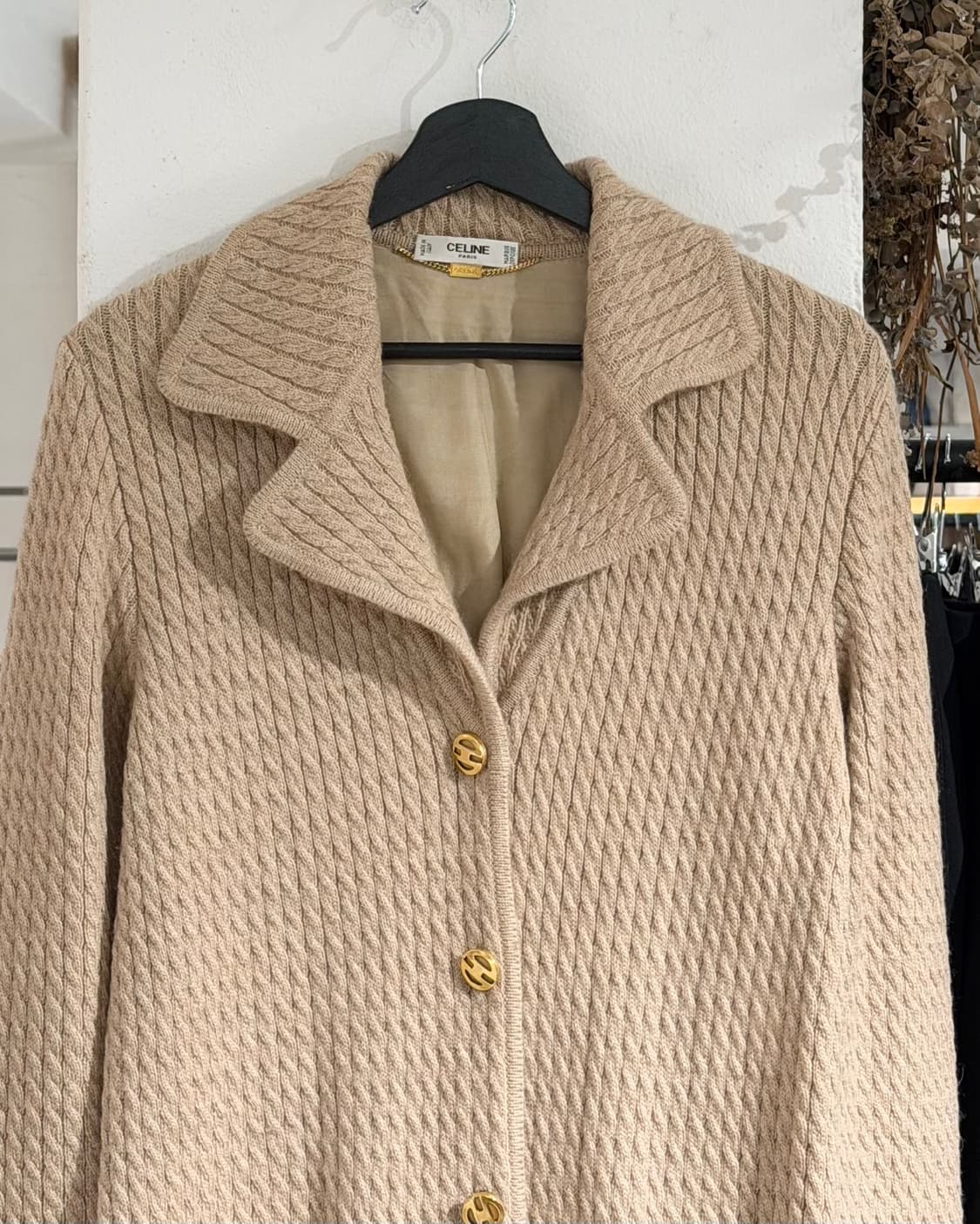 셀린느 베이지 금장 버튼 카라 롱 니트 가디건 상품이미지4