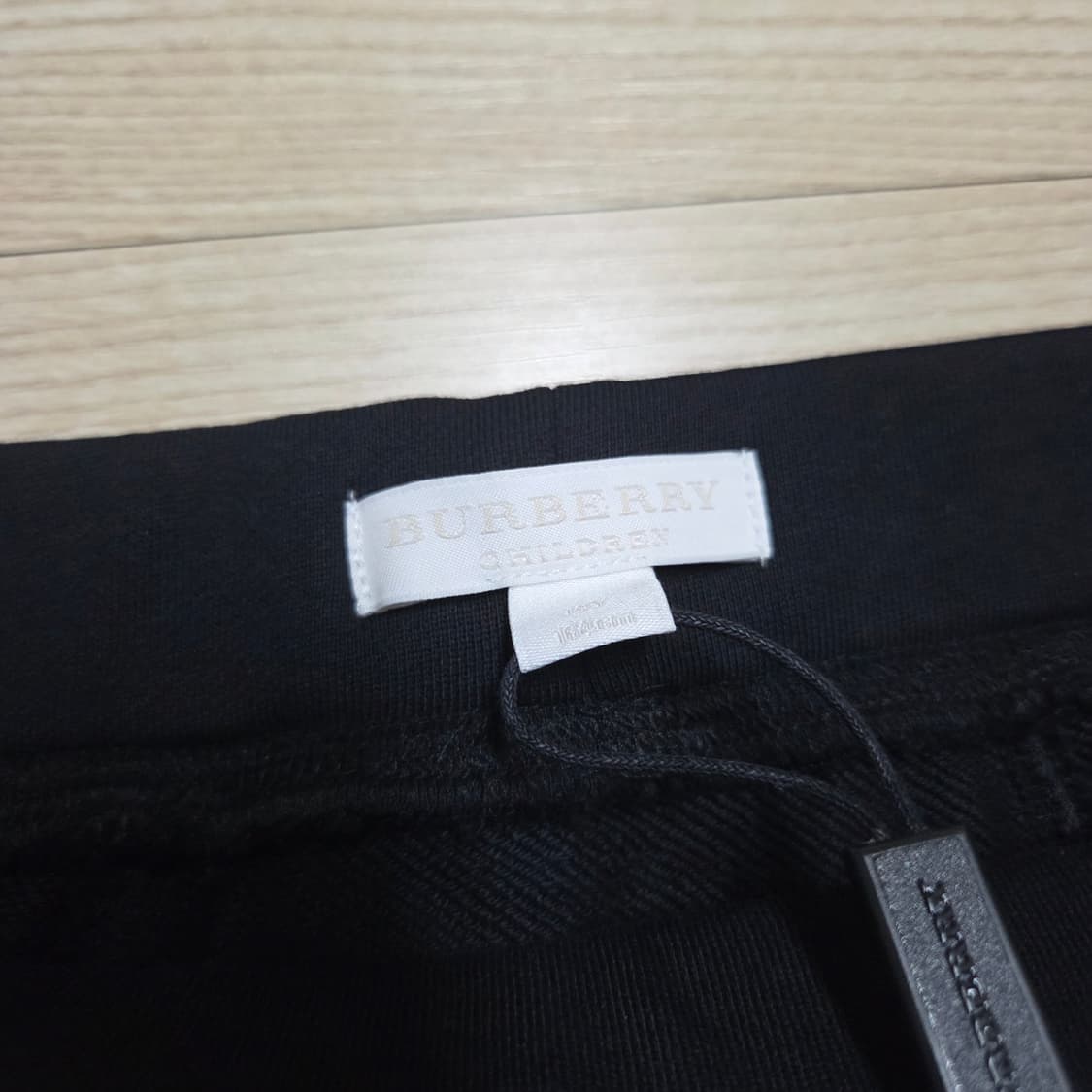 새거))버버리 면반바지 상품이미지3