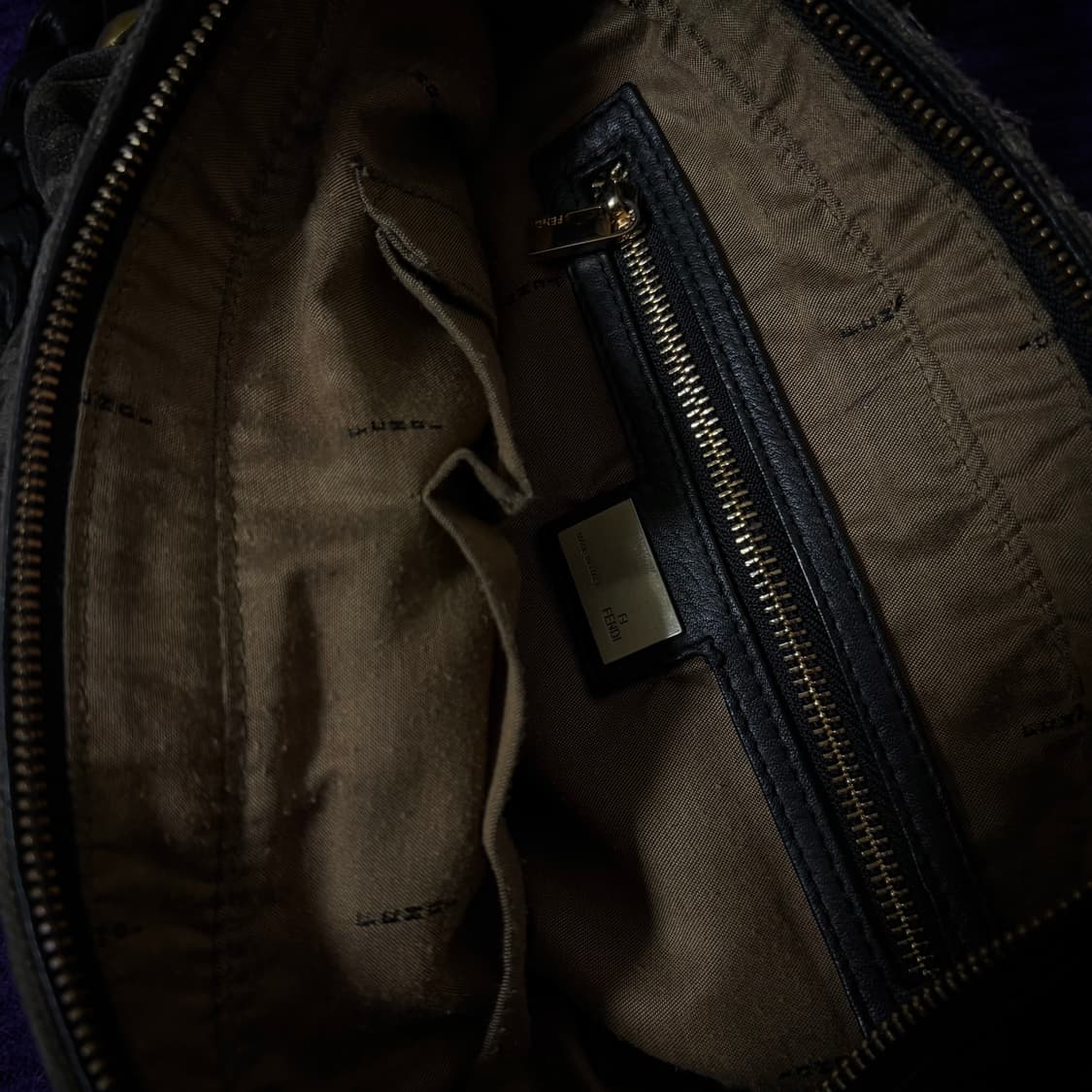 FENDI Vintage FF Canvas Shoulder Bag 상품이미지6