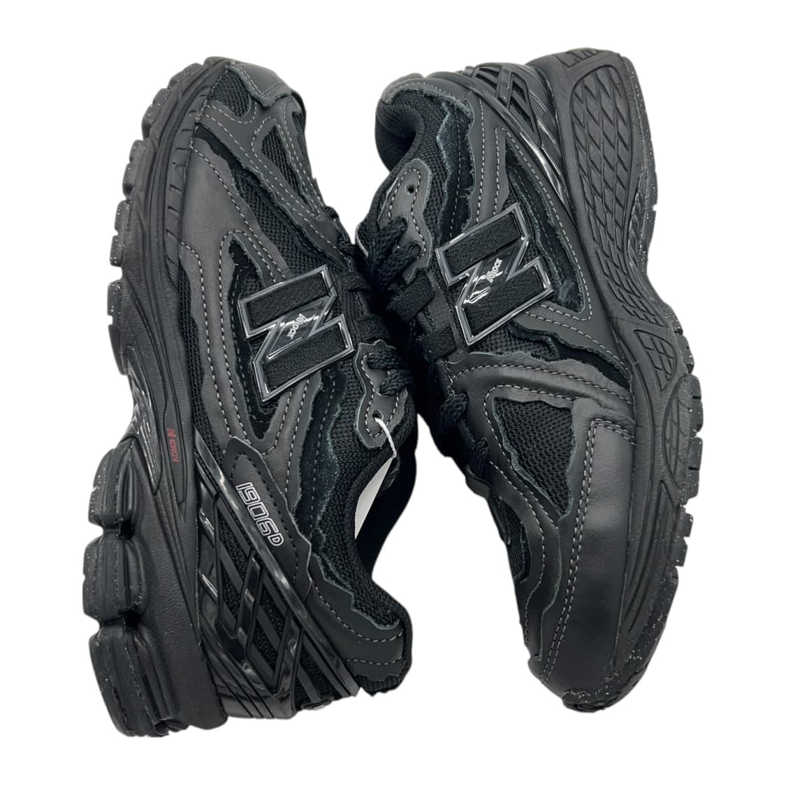 240 뉴발란스 1906D 프로텍션 팩 블랙 실버 메탈릭 상품이미지2