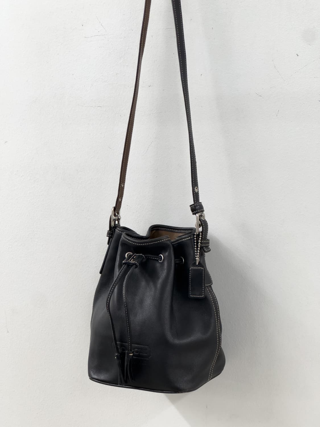 코치 버킷백 상품이미지1