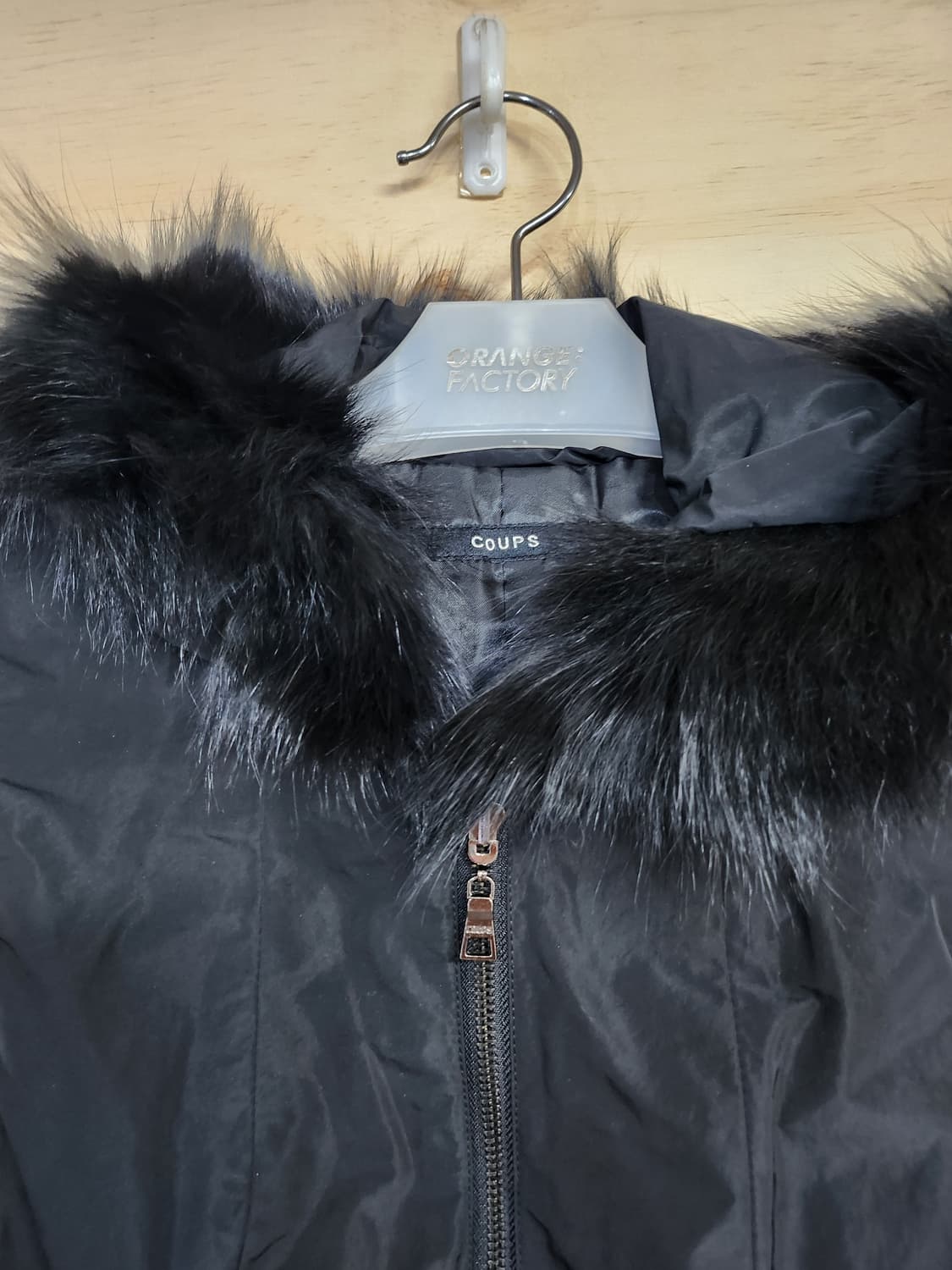 174) 꾸즈 COUPS 폭스블랙 퍼 패딩 조끼 상품이미지4