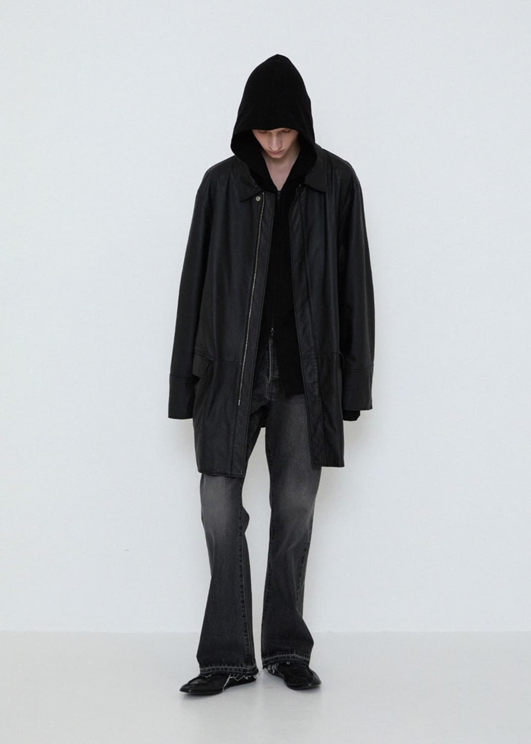 252 RELAXED FLARE DENIM JEANS (USED BLAC 상품이미지3