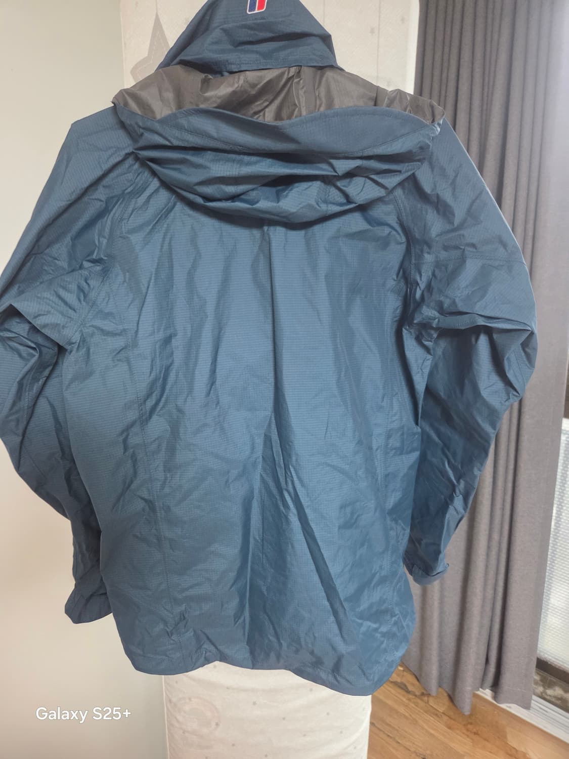 버그라우스   바람막이   상품이미지4