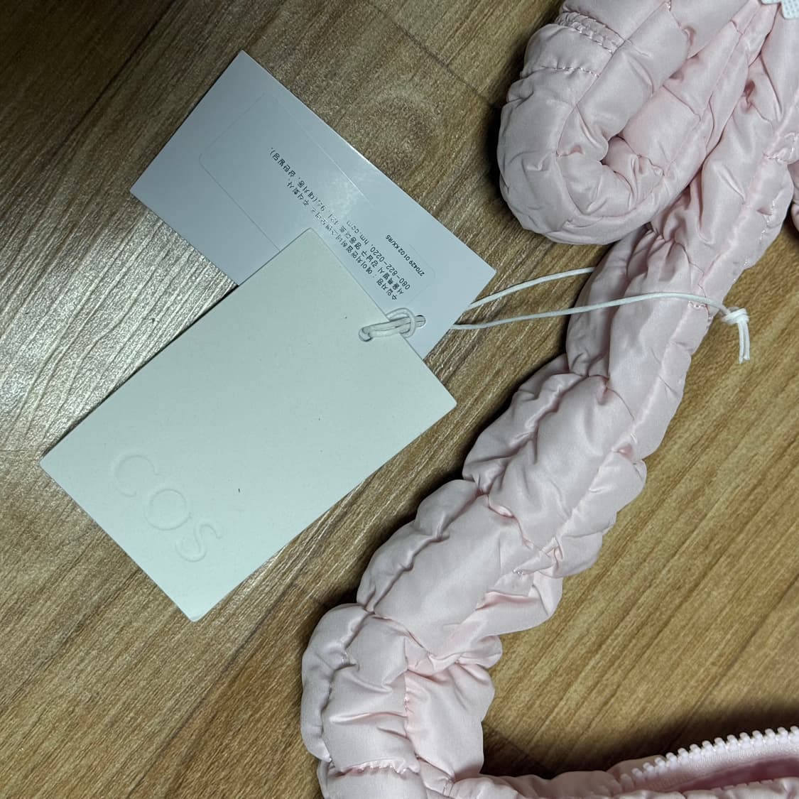 코스 퀼티드 메신저백 라이트 핑크 새상품 상품이미지5