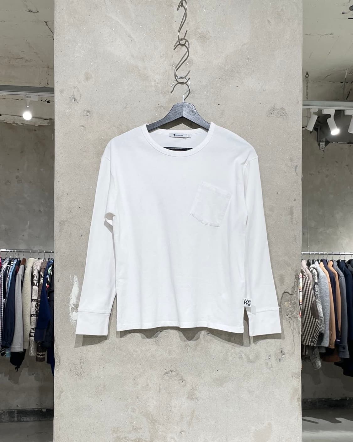 알렉산더 왕 화이트 싱글 포켓 코튼 롱 슬리브 상품이미지1