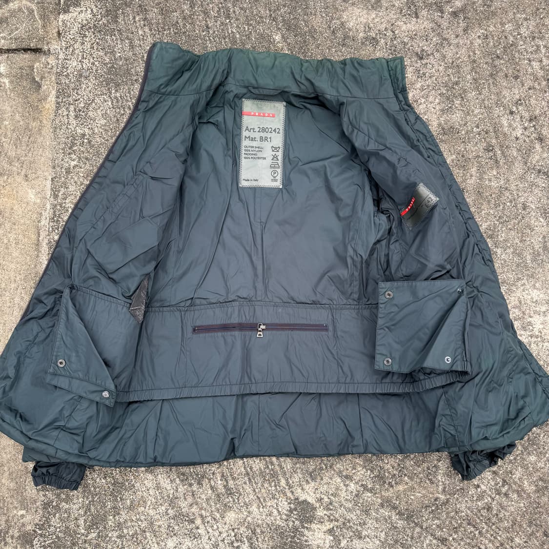 [M~L] Prada Sport 프라다스포츠 나일론 자켓 상품이미지4