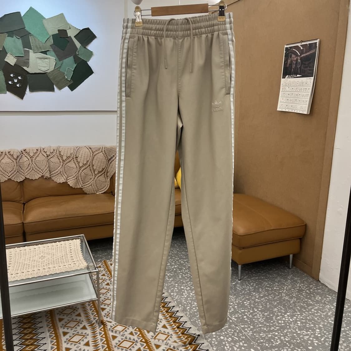 아디다스 스트릿 캐주얼 레더 가죽 삼선 밴딩 트랙팬츠 XS C10760 상품이미지3