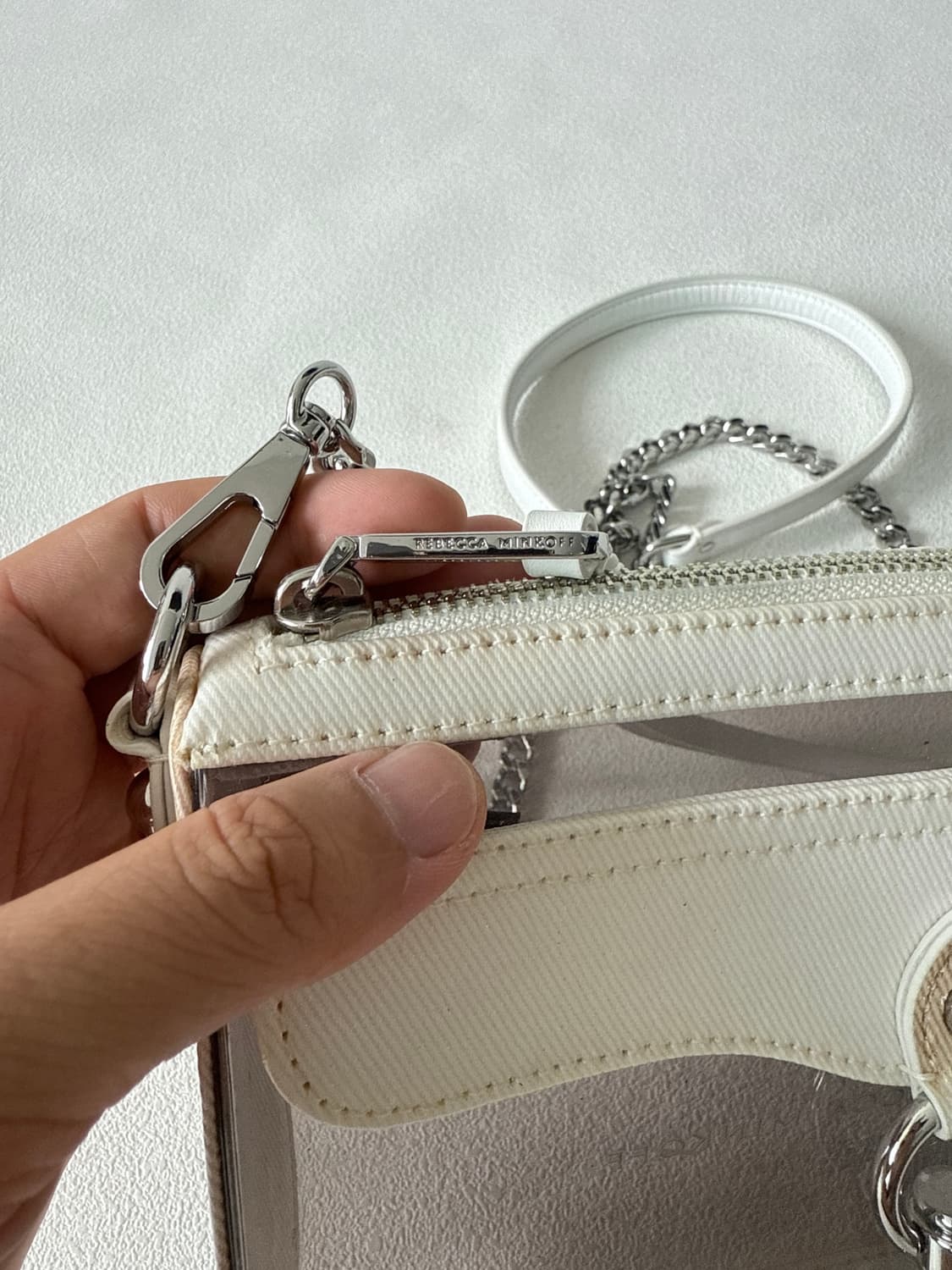 레베카밍코프(REBECCA MINKOFF) PVC 크로스백 상품이미지7