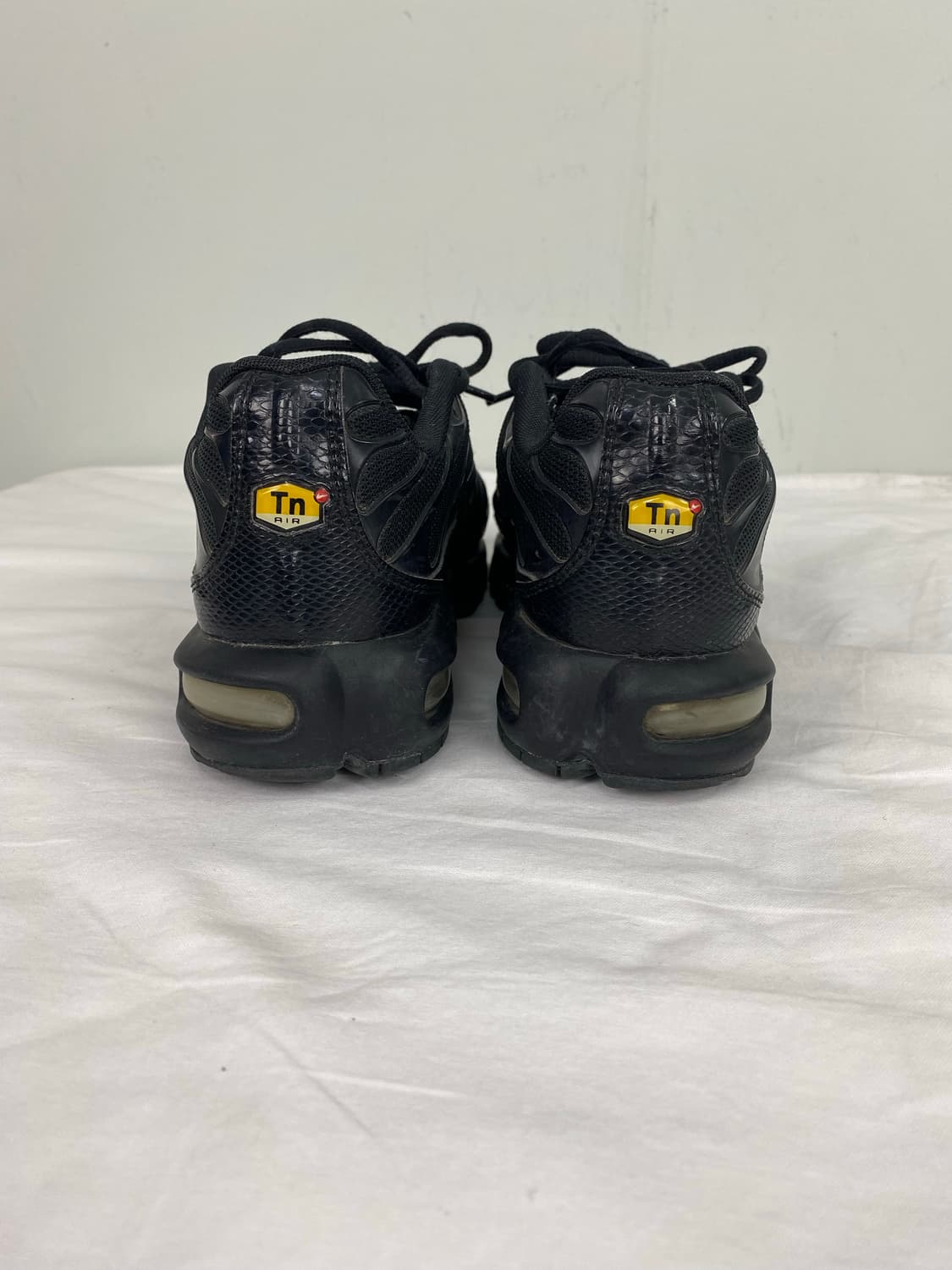 나이키 에어맥스 플러스 블랙골드 검금 275 <70> 상품이미지5