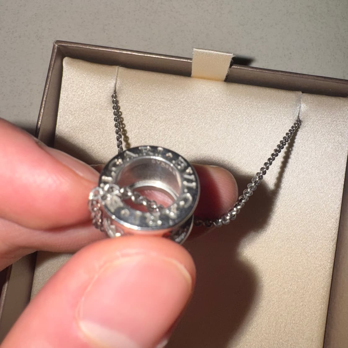 불가리 세이브더칠드런 목걸이 비제로원 실버 새상품급 상품이미지2