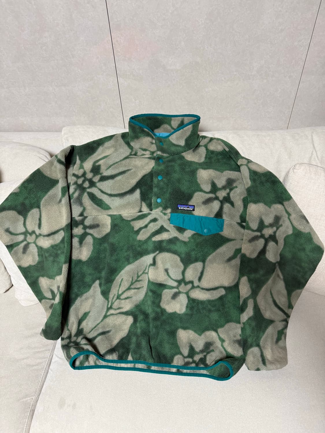 파타고니아 신칠라 하와이안 플로랄 라지 L 상품이미지1