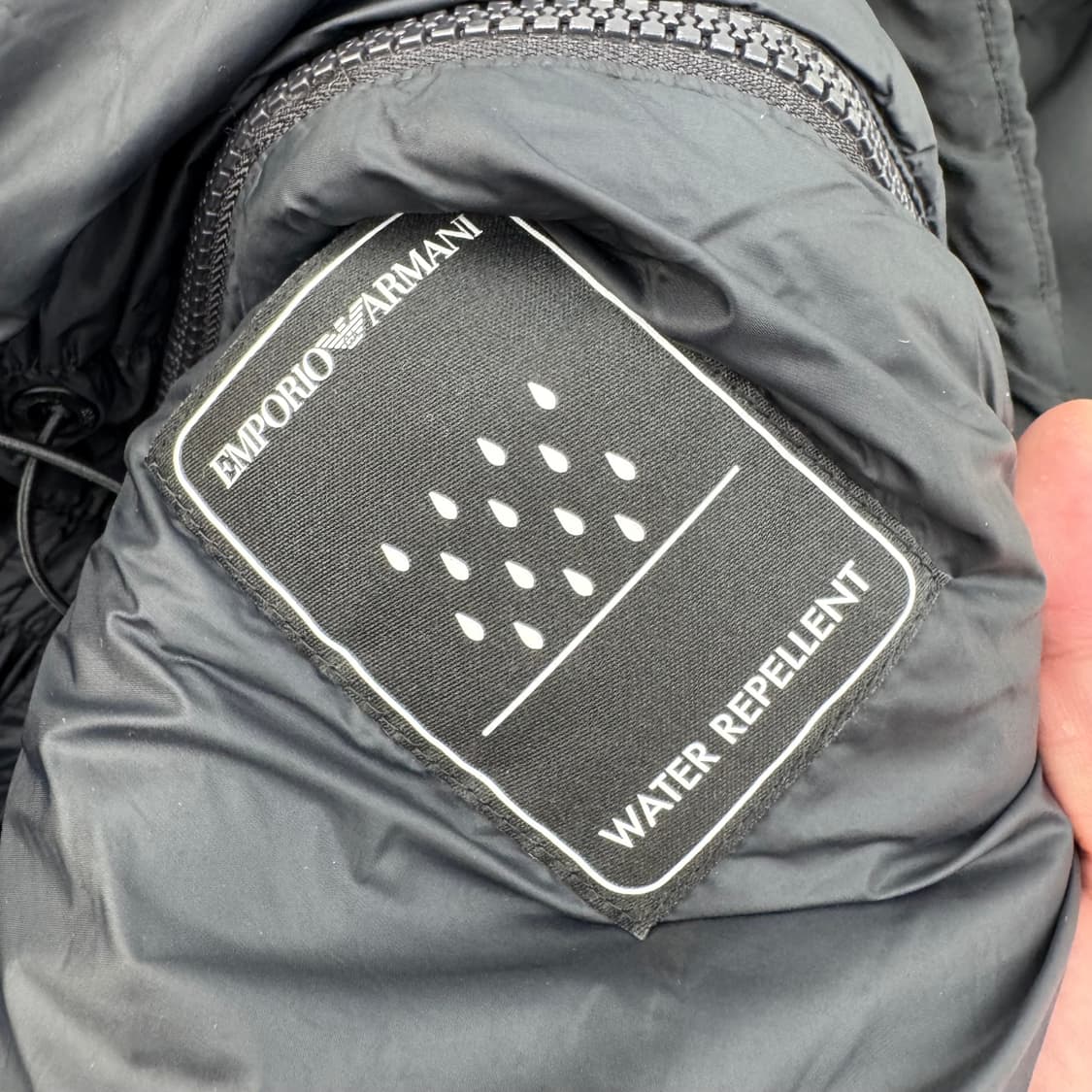 엠포리오 아르마니 패딩 상품이미지5