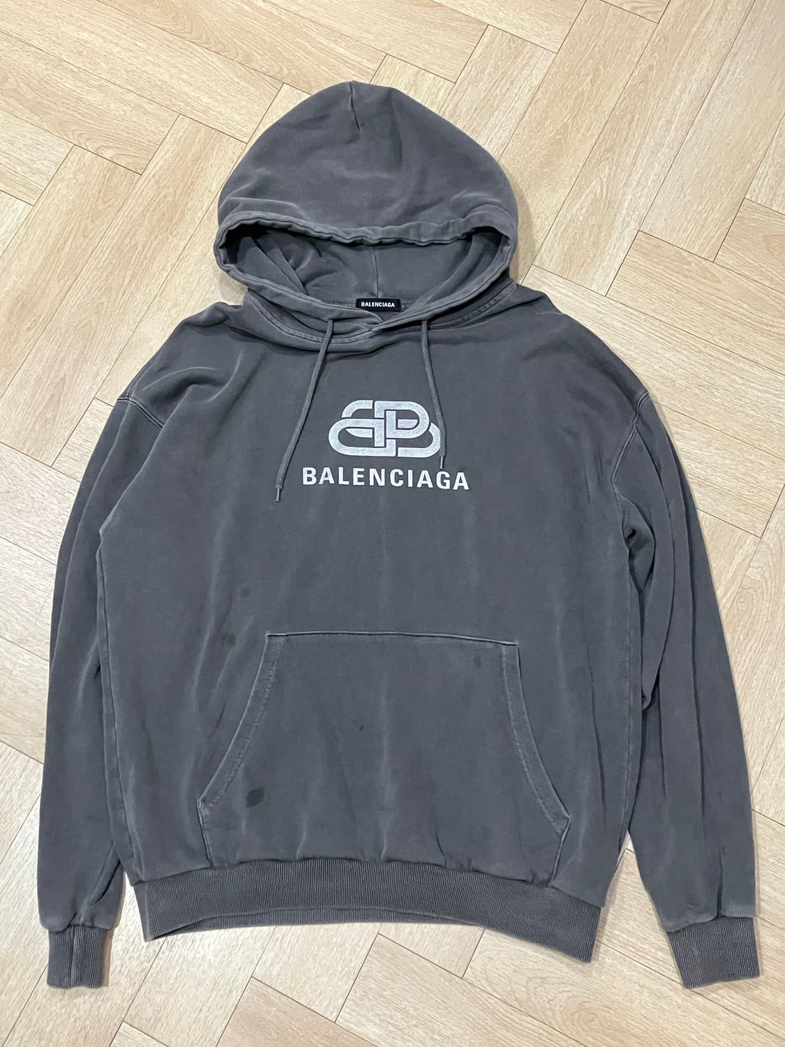 19FW 발렌시아가 BB 로고 후드티 그레이 상품이미지1