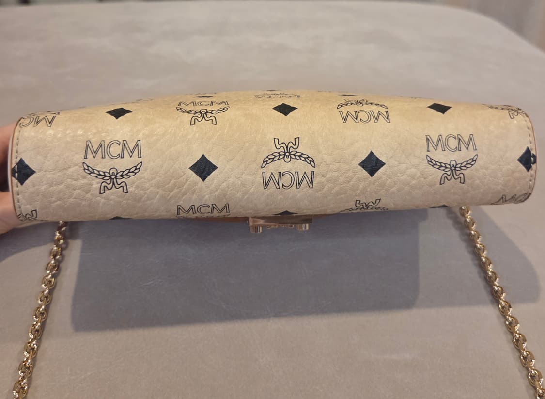 MCM 밀리 비세토스 레더 블록 플랩 크로스바디 상품이미지8