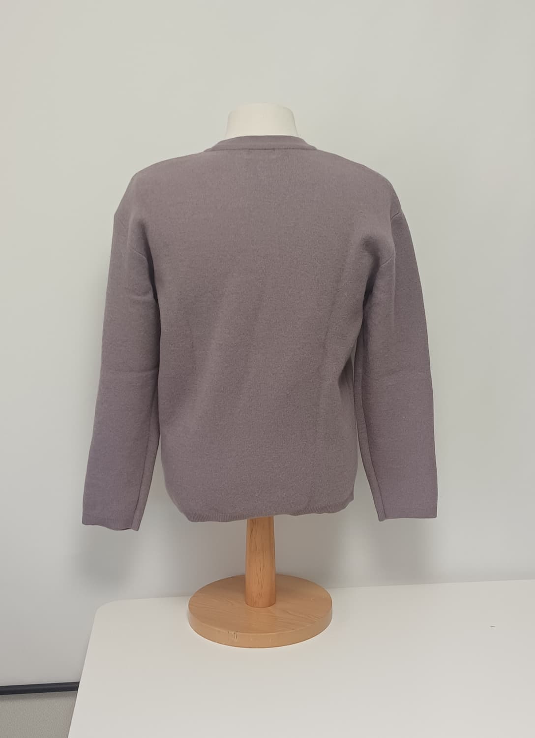 쿠어(COOR) 탑필 오버핏 니트 (더스티 퍼플)/ 상품이미지2