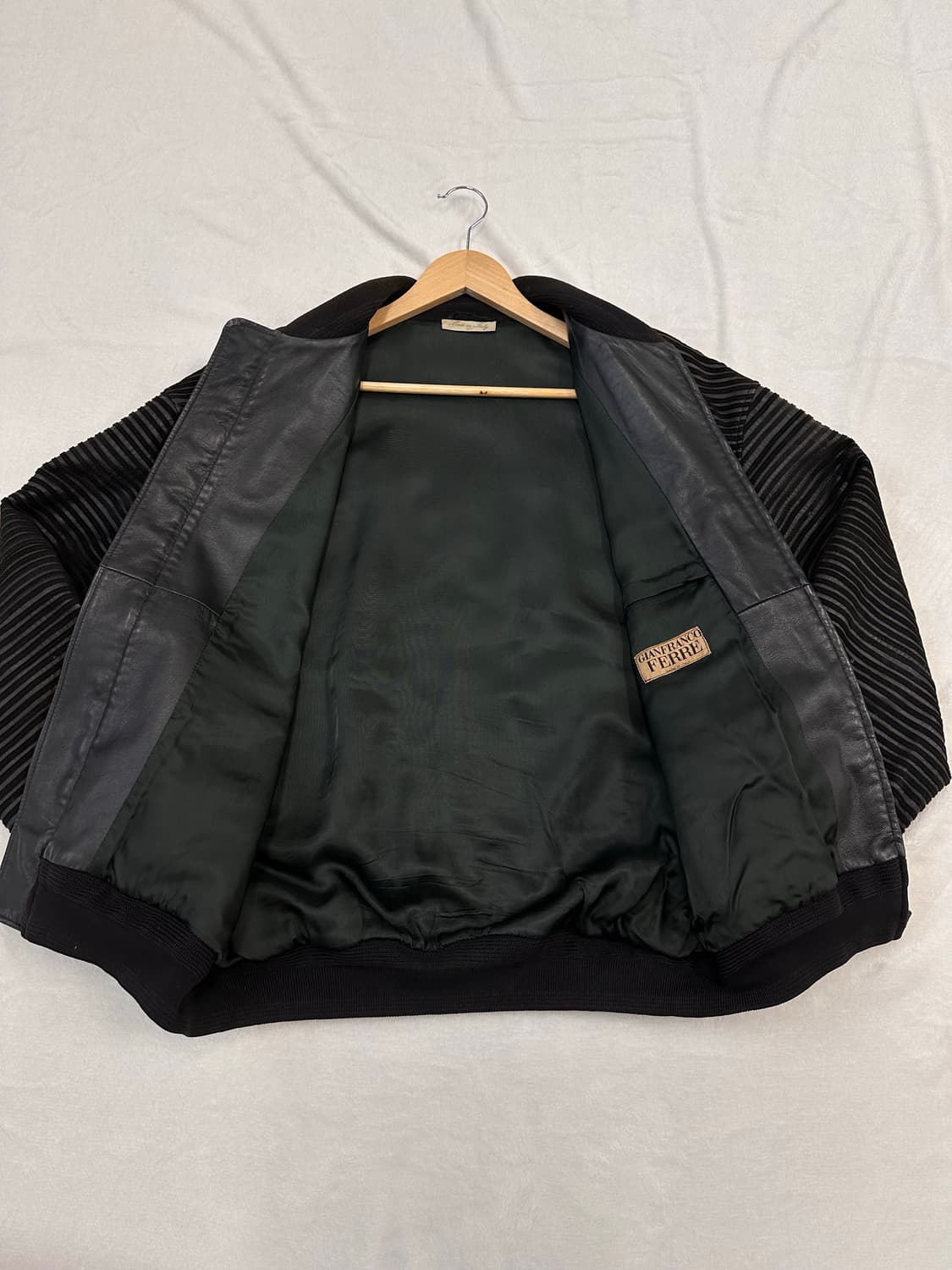 ( 100-105)지안프랑코페레 펠레가죽 봄버 자켓 상품이미지4