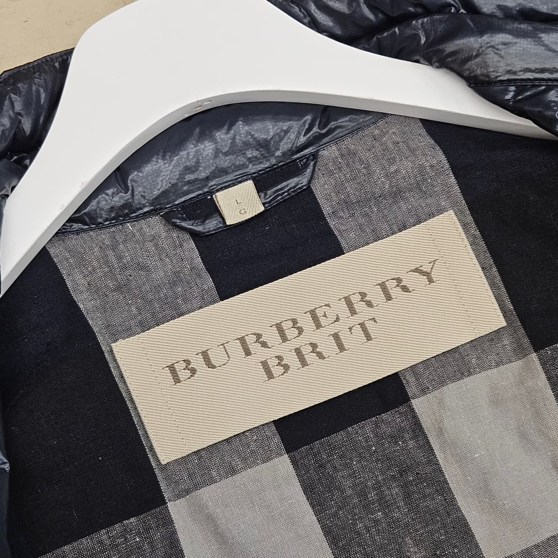 BURBERRY BRIT 버버리 브릿 경량 패딩 점퍼 패딩자켓  L 상품이미지8