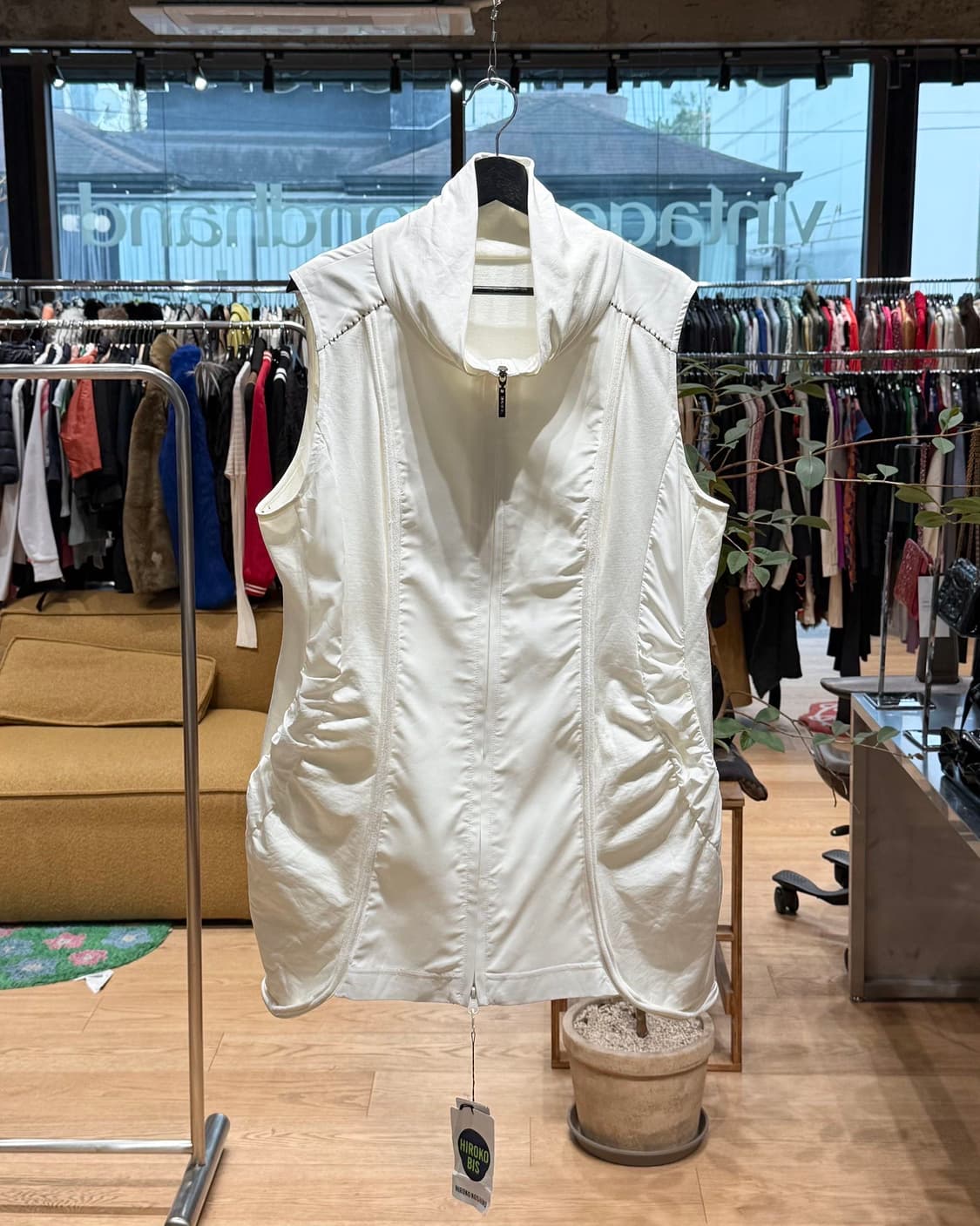 히로코 코시노 화이트 베스트 자켓  상품이미지1
