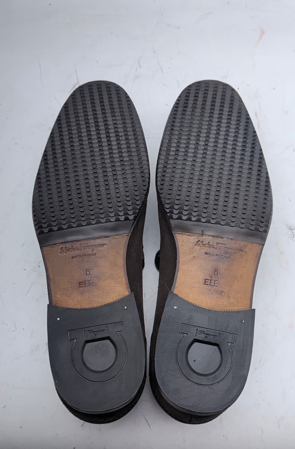 정품)페라가모 255 상품이미지10