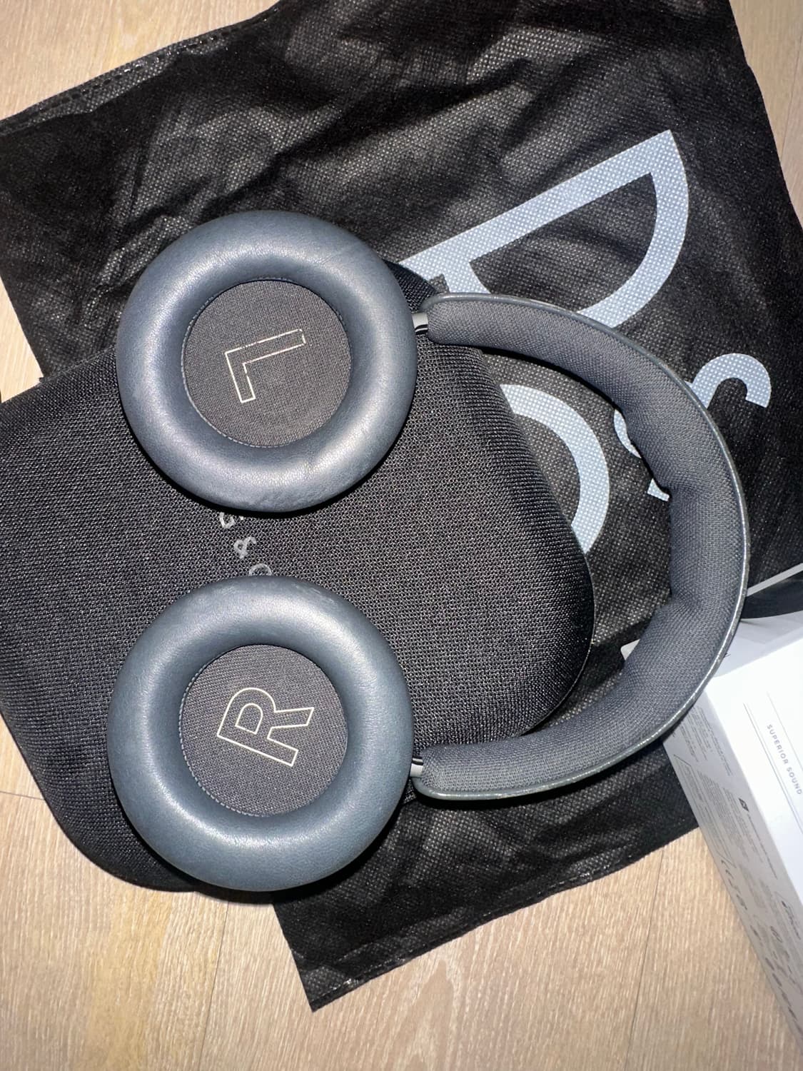 뱅앤올룹슨 Beoplay HX 상품이미지2