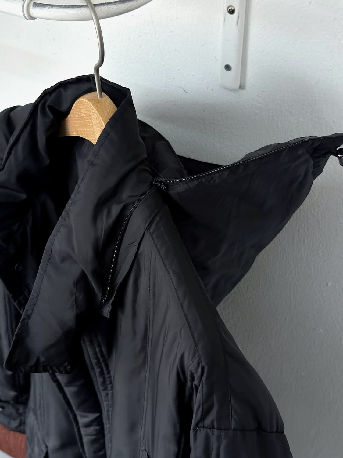 Down padded design coat 상품이미지3