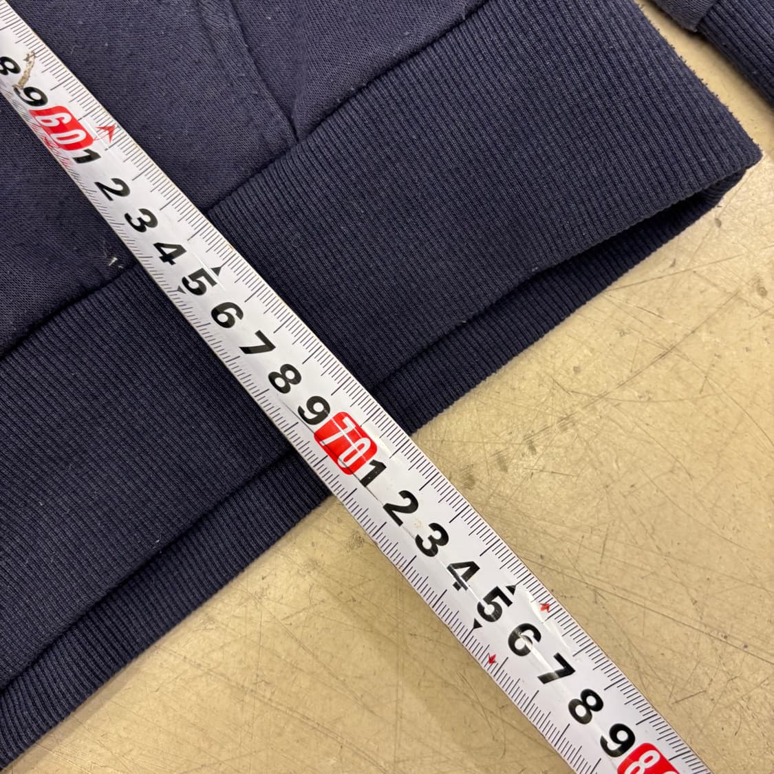 캘빈클라인 빅로고 네이비 후드티 상품이미지4