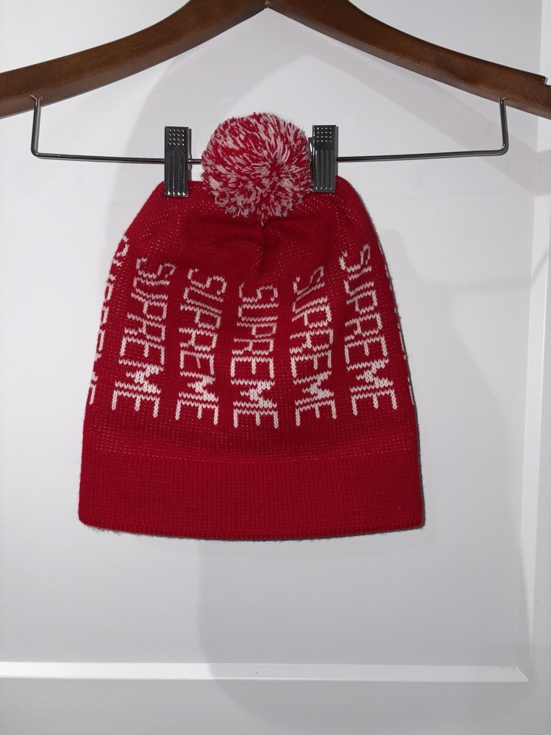 슈프림 리피트 로고 폼폼 비니 레드 상품이미지1