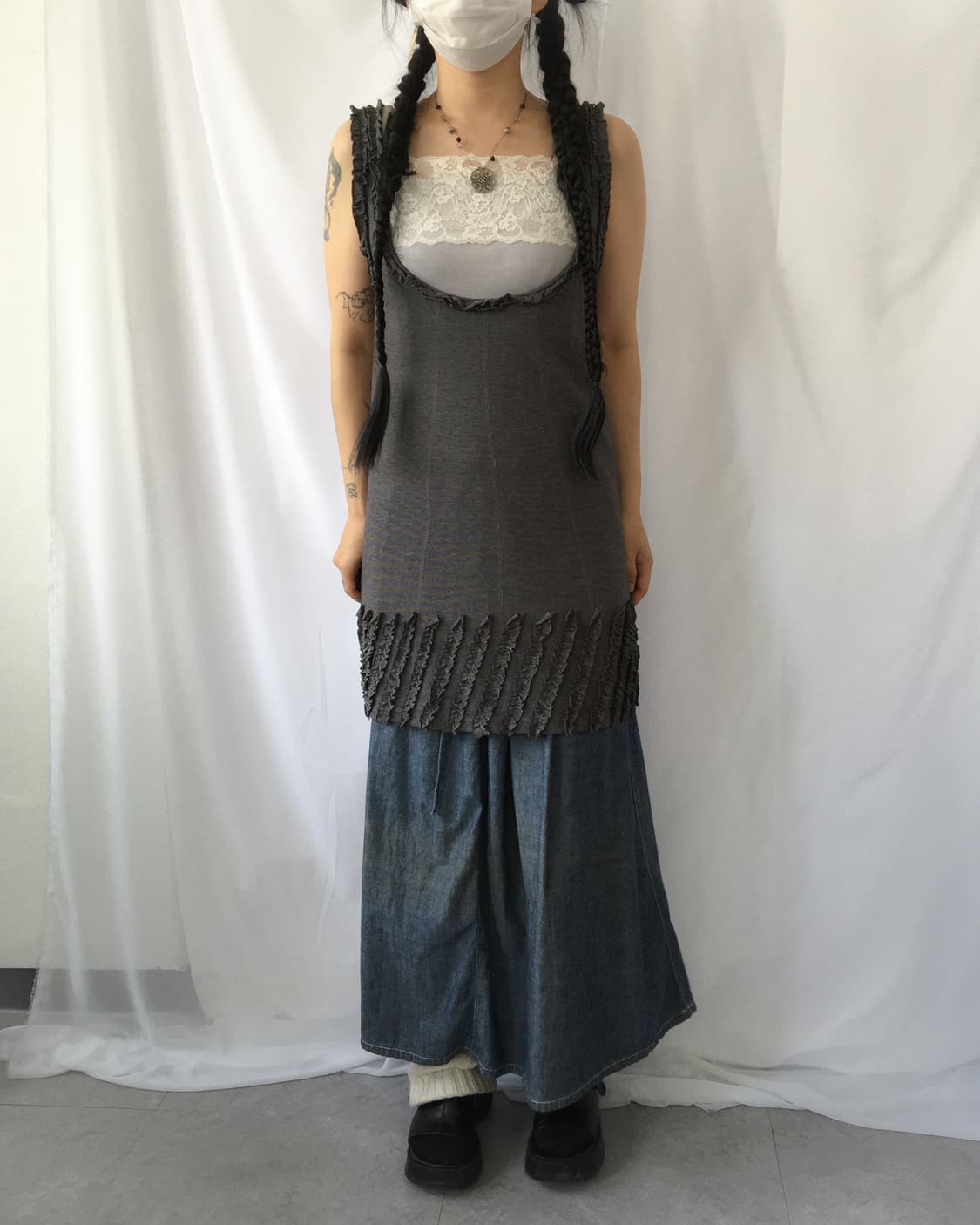 Frill trimming sleeveless onepiece 상품이미지1