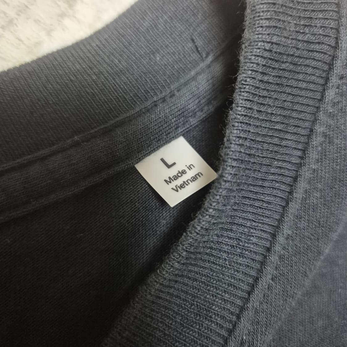 [핫아이템🔥] 에센셜 피어오브갓 코어 컬렉션 티셔츠 블랙 상품이미지5