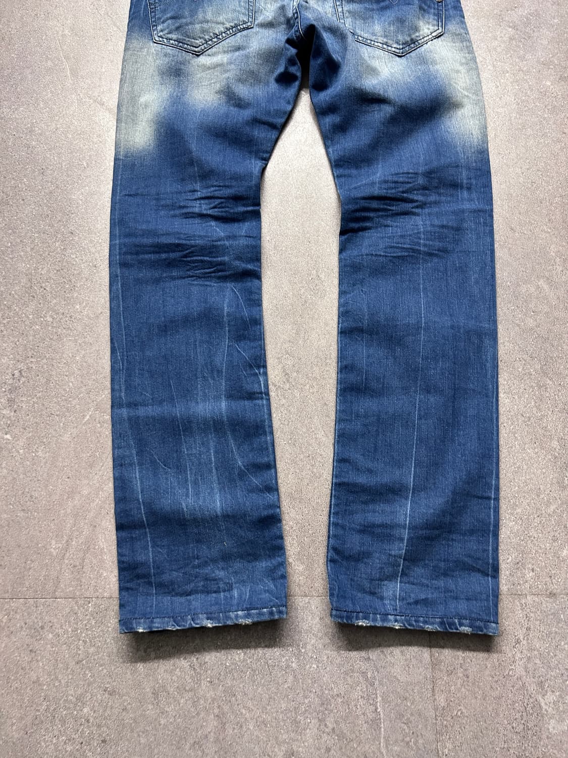 디젤 콘트라스트 워싱 데님 팬츠 상품이미지8