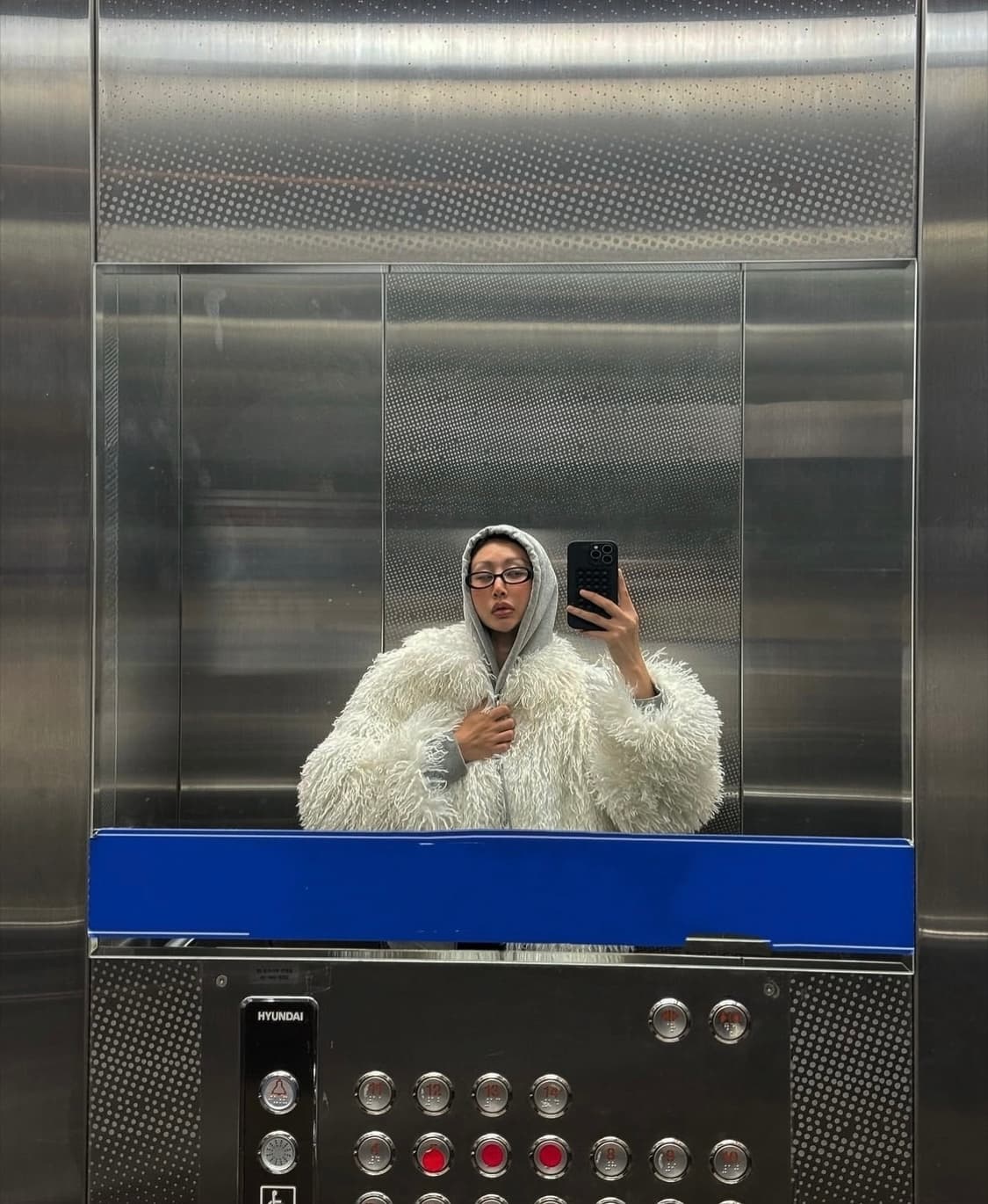 Fake fur 자켓 상품이미지1