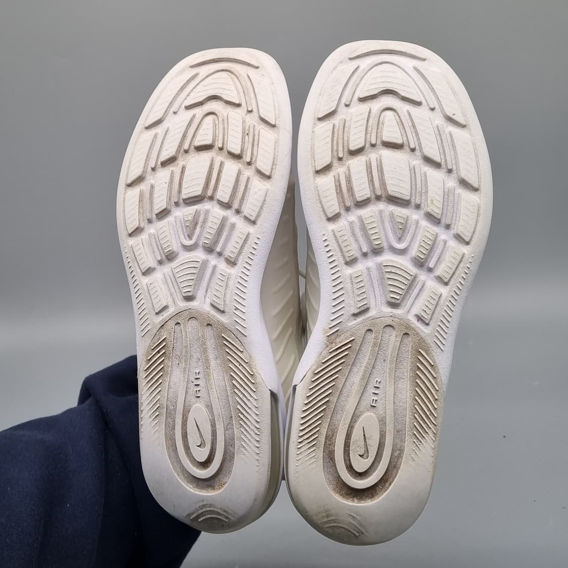 나이키 에어맥스 엑시스 운동화 235 상품이미지3