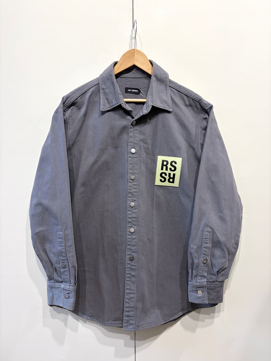 18AW 라프시몬스 캐리오버 데님 셔츠 상품이미지1